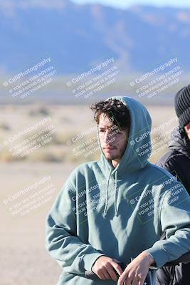 media/Jan-15-2026-Racers Edge (Thu) [[dfebeb70ab]]/1-Around the Pits-Track Walk/